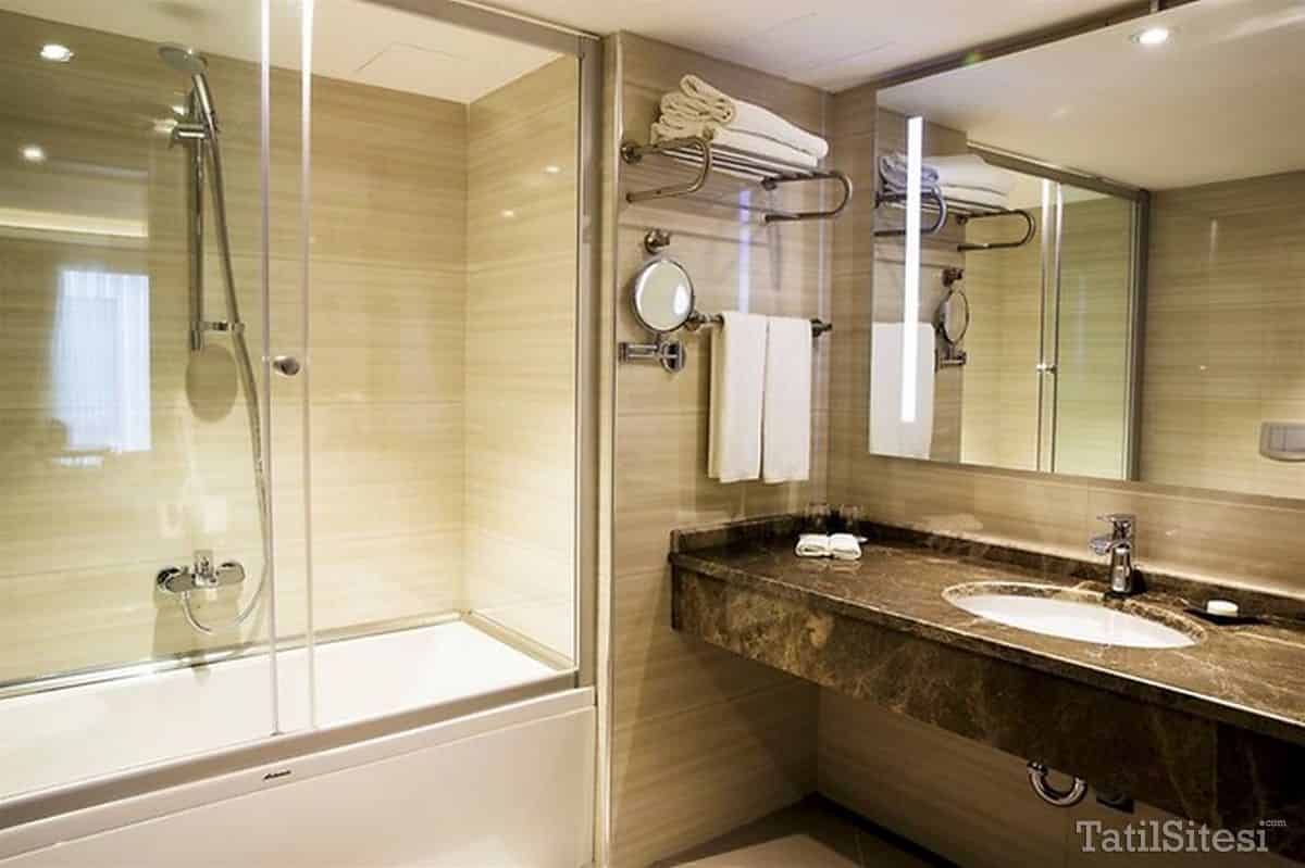 Grand Aras Hotel Suites